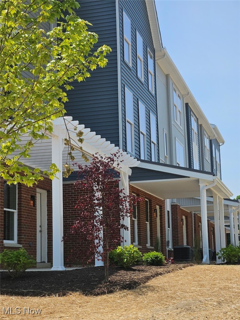 HUGE INCENTIVE FOR 2025 - 15 YEAR PROPERTY TAX ABATEMENT = HUGE SAVINGS!! Taking orders for new builds in 2026 OR Tour ALL 5 TOWNHOMES CURRENTLY AVAILABLE - ALREADY BUILT - MOVE-IN READY! READY FOR MOVE-IN! UPSCALE, NOT UPTIGHT! FANTASTIC, UPSCALE Townhomes built be Testa now AVAILABLE – 3 Styles to choose from with 2 or 3+ Bedroom Options! Experience the perfect blend of city living and community charm with these MAINTENANCE-FREE HOMES! Welcome to The Residences at Good Park, an extraordinary, active lifestyle community nestled adjacent to the prestigious Good Park Golf Course. These contemporary residences are designed to suit your urban lifestyle, providing a harmonious balance of comfort and convenience. At the heart of The Residences at Good Park lies a Central Park, where residents gather to relax, socialize, and enjoy a unique community spirit. The Central Park is a vibrant hub, where residents can exercise, picnic on the open lawns, and just bond with their neighbors. The Residences at Good Park offers an exceptional living experience with a strong sense of community. It is for those who simply want more – and want to enjoy living in this great city, rather than having to maintain a house and yard. So come join one of Akron’s newest communities where you’ll find neighbors who share your enthusiasm for city living, forming lasting bonds, and creating memories that will be treasured for years to come. Embrace the allure of our new modern townhomes – and experience a NEW WAY OF LIVING in Akron! This is "The Park Avenue" floorplan. Several options exist to personalize the units depending on the stage of construction at the time of contract. BONUS ROOM on 1st floor BONUS ROOM can serve as a guest bedroom, home office, family room, exercise room, or hobby room. Photos may or may not be of this actual unit and are for illustration purposes only, to reflect standard finishes throughout.