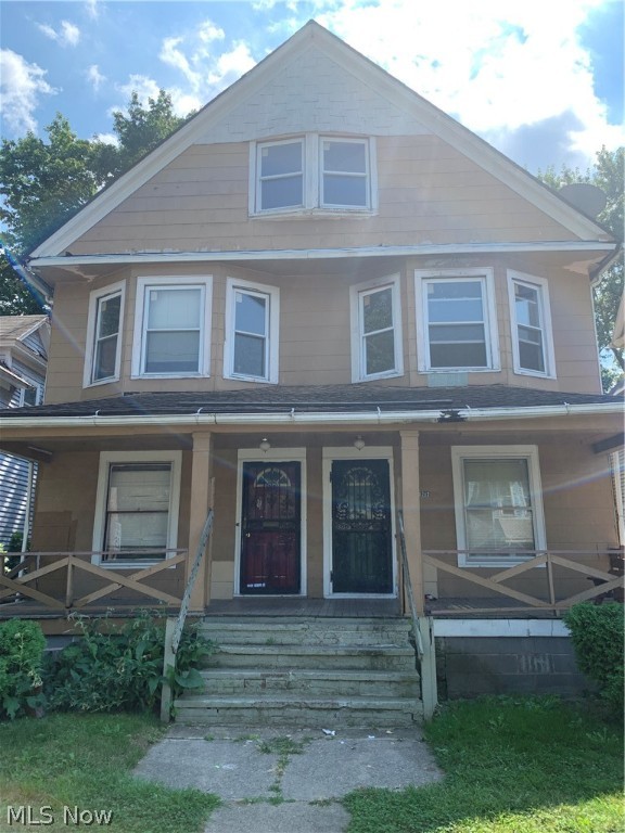 Investment duplex, currently 50% occupied. Rent is currently $650/month per unit with tenants paying all utilities except for water and sewer. This home had a few windows and doors replaced in 2020, furnace serviced, electrical and plumbing fixtures replaced, and cosmetic items done. Please do not approach the the tenant. Only the vacant side is available for showings, occupied side not available until offer is accepted.