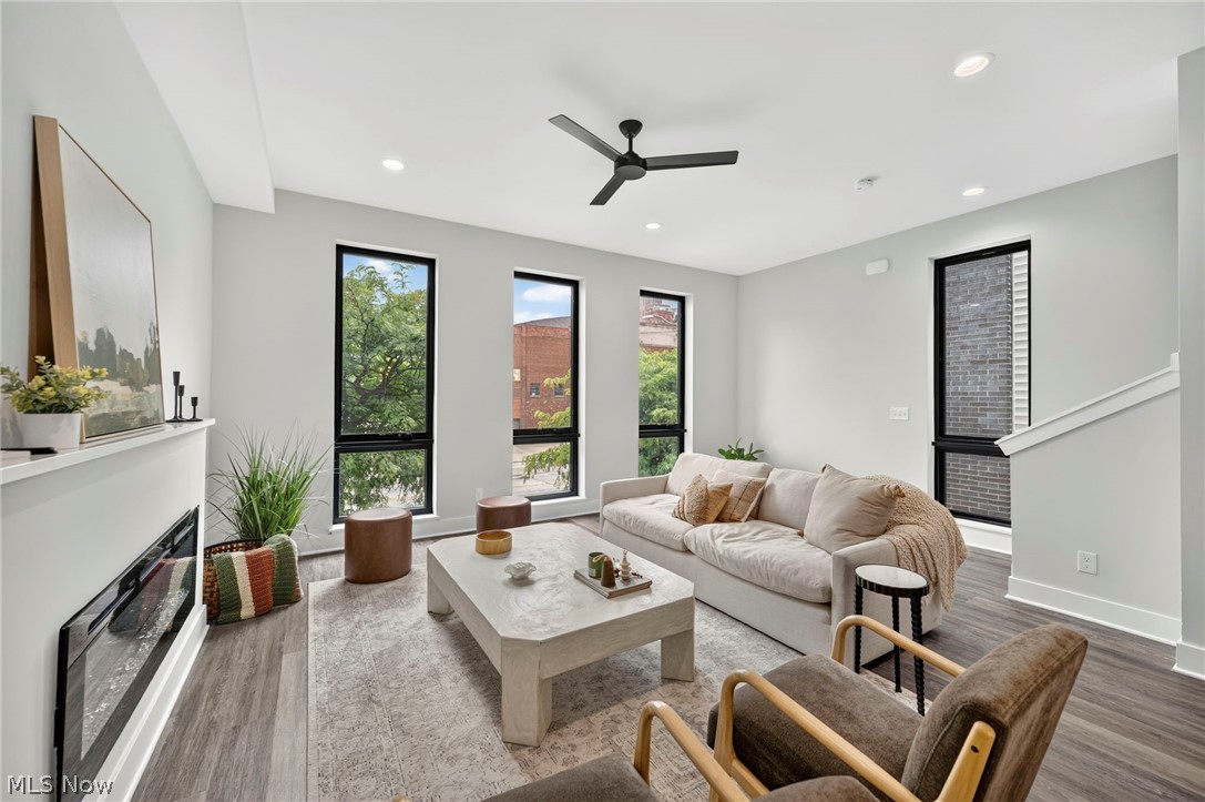 Sub Plat/Avenue District Ph - Residential