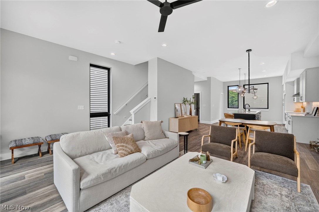 Sub Plat/Avenue District Ph - Residential