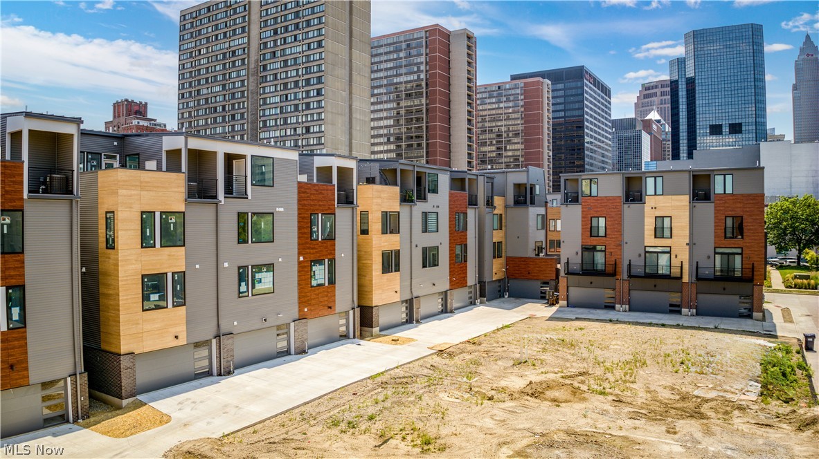 Sub Plat/Avenue District Ph - Residential