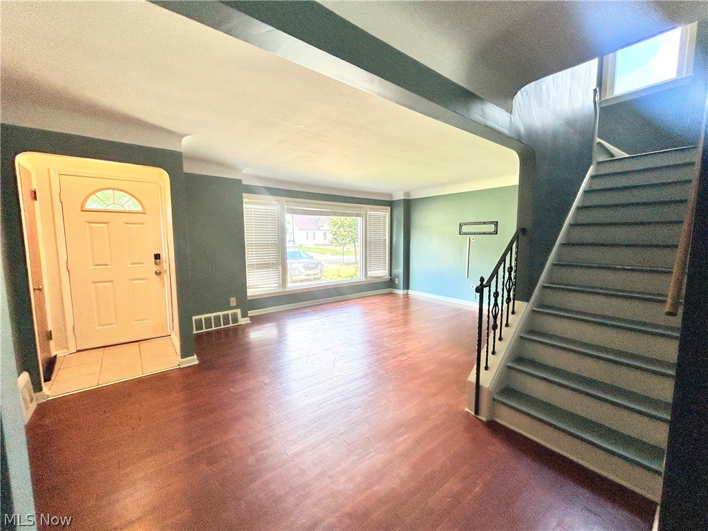 Sunshire Realty Inc 01 - Residential