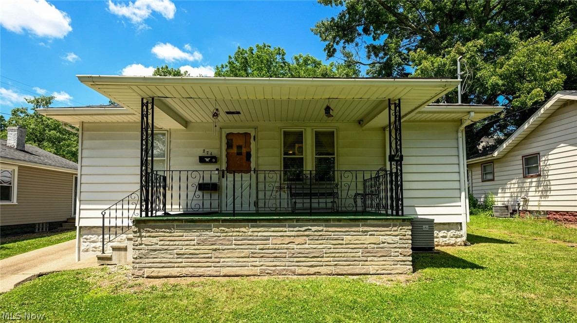 Conevience, value, and bang-for-your-buck; these are just a few of the reasons to consider calling 274 E Park Blvd home. For starters, it's less than 3 miles from a dozen or more popular eateries, including one of Akron's last 24 hour diners, plus grocery stores, banks, hardware stores, coffee shops, mechanics, laundromats, music stores, jewelers, access to I-76, the new Resevoir Park Pool, Goodyear Metro Park, The Linda Theater, Betty Jane Learning Center and more! The rest is easy to see. 3 ample bedrooms (2 mounted TVs), a newly updated bathroolm with ceramic floors, walk-in shower with surround, new vanity and bidet. Sizable living and dining rooms with built-ins, a mix of vinyl and hardwood floors, and front and rear covered porches round off the main floor. The basement features a laundry area, private commode w/bidet, plenty of room for storage and gym space, and featuring a bonus 14x21 workshop with workbench, lots of cabints, shelves, outlets, some built-in tools and 2 mounted TVs. Outside features a concrete driveway, a true 2 car garage with new 20x8 garage door w/opener (2023), and storage shed (2023). 3 dimensionsal, 30 yr roof (2012). All appliances remain, including LG SS gas range, Amana washer & dryer, 4 mounted televisions, 2 dehumidifiers, and more. Negotiable Simpli Safe alarm system with glass break and motion sensors, 3 cameras, base station, and portable keypad. Ring doorbell. AC 2015, furnace 2008. Whether you are a small family, single parent, single person, student(s), or whatever your situation, this home has everything you need to fit the lifestyle you desire. Call your favorite realtor today to schedule your private showing before its gone.