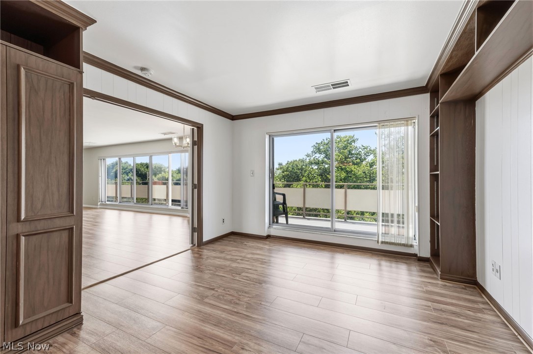 Acacia On The Green Condo - Residential