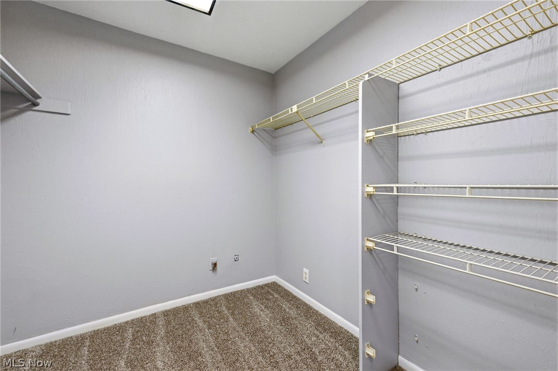 Acacia On The Green Condo - Residential