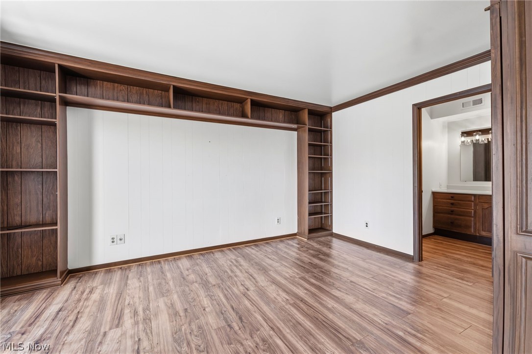 Acacia On The Green Condo - Residential