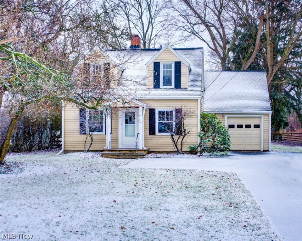 This beautiful cape cod has many recent updates, top to bottom, with new flooring and painting throughout. From the spacious living area with a fireplace, to the expansive kitchen and sprawling backyard. (Almost 1 acre!) This home is move in ready for relaxing country living (on the border of Kirtland and Willoughby); yet, just a bike ride to quaint downtown Willoughby. This home has already passed the City of Willoughby's inspection.