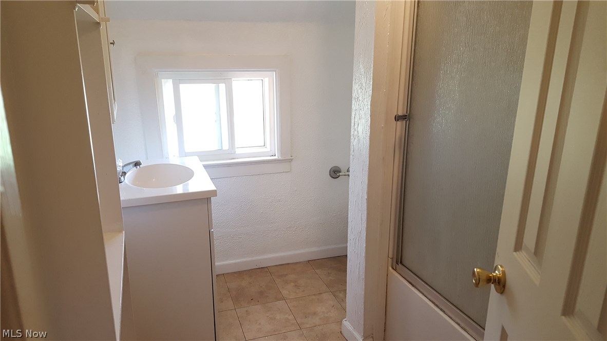 Edwards - Residential Lease