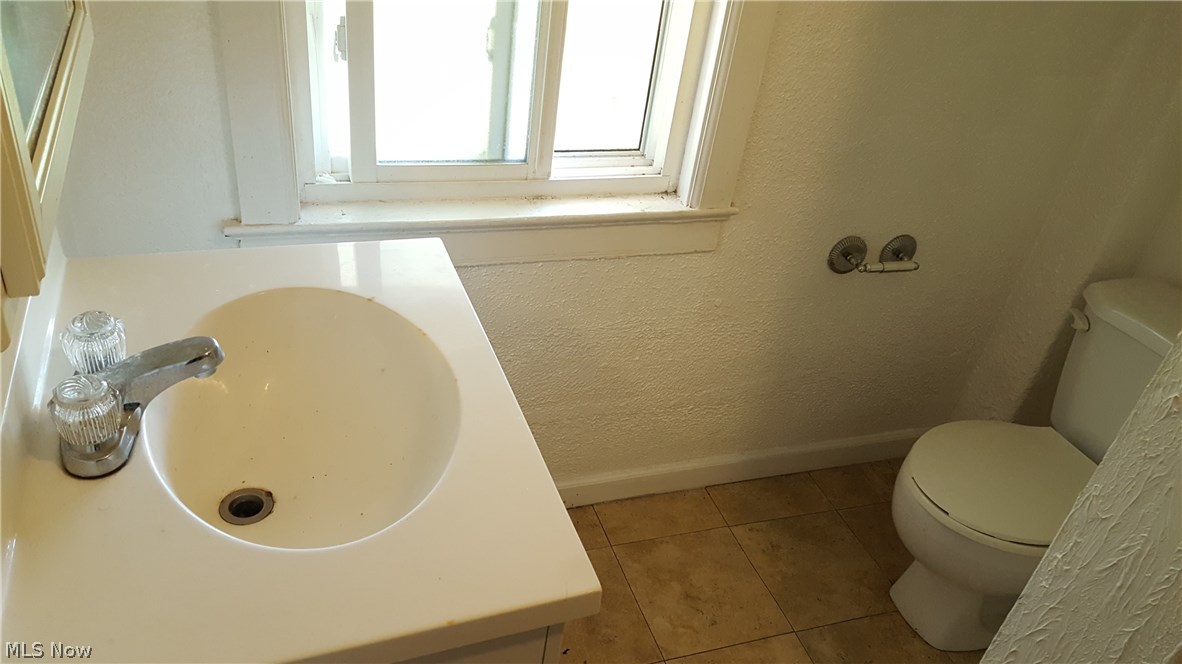 Edwards - Residential Lease