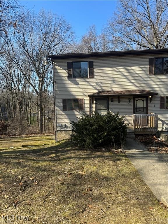 Great 2-bedroom 2 bath apartment in Green School District. There are beautiful, wooded views from the living room balcony. Bedrooms have a good amount of closet space. Unit has wood plank style flooring in the common areas, nice carpet in the bedrooms, and private laundry. (12 month lease minimum, one month rent as the security deposit. Tenants responsible for all utilities and must have renters insurance. Dogs not accepted, cats only.

Rental Criteria: 600 or higher credit score, income 2.5 x's the rent, no eviction history, no criminal history (involving sex, drugs, or violence.) $50 app fee per person, all adults must apply.