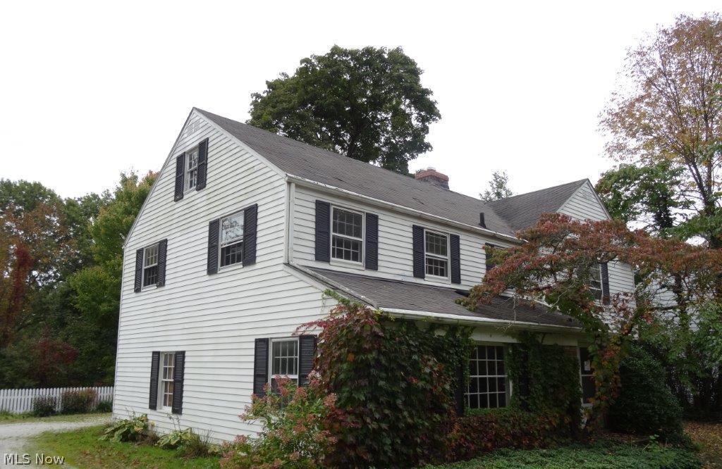 Great value for the neighborhood.  Excellent size/location, restore this beautiful home and enjoy the benefits.  Needs TLC, cash or renovation loans ONLY. no exceptions.  Sold as-is, seller makes no warranties and will make no repairs.   

All closings are subject to the recording of the foreclosure deed.