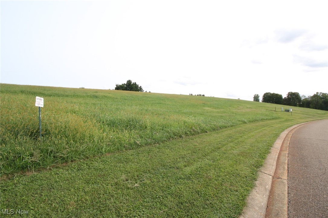 Stonehenge North - Land