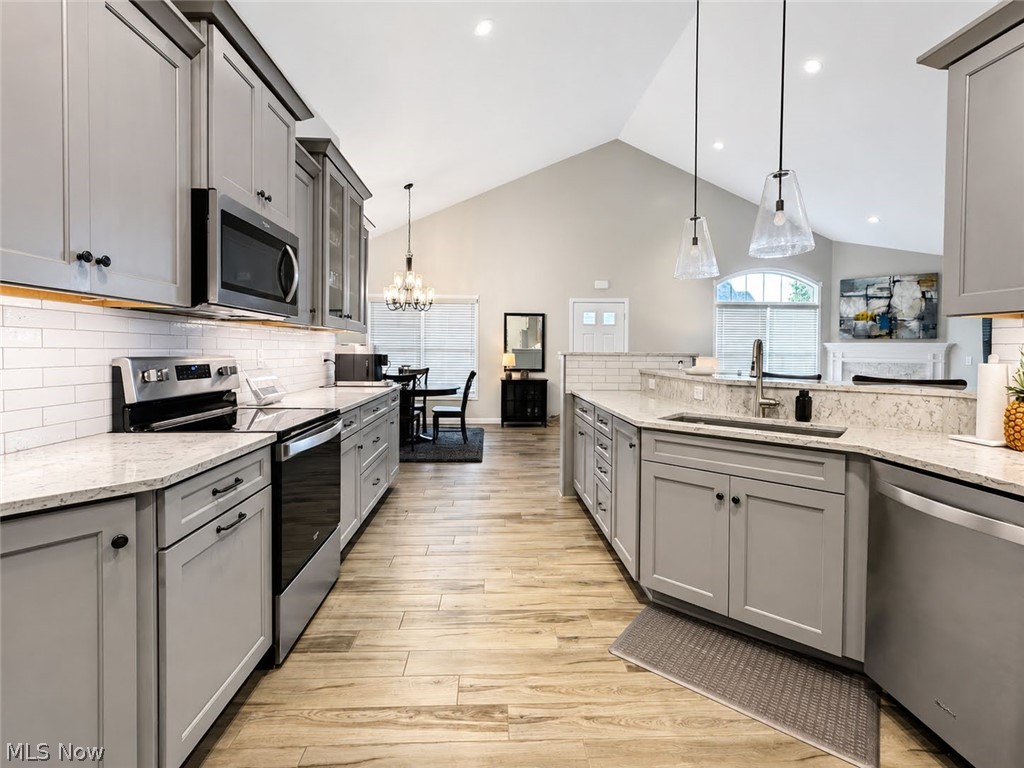 Bradford Greene Condo - Residential