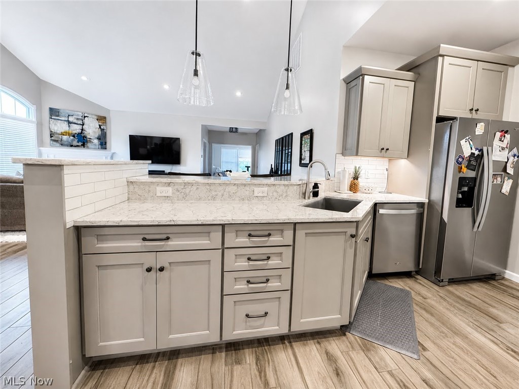 Bradford Greene Condo - Residential