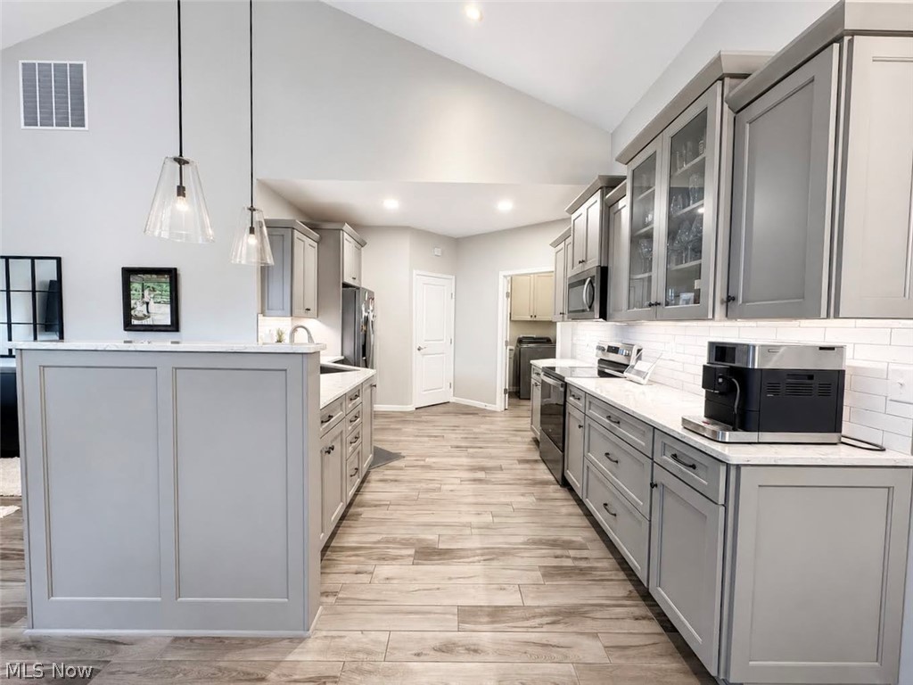 Bradford Greene Condo - Residential