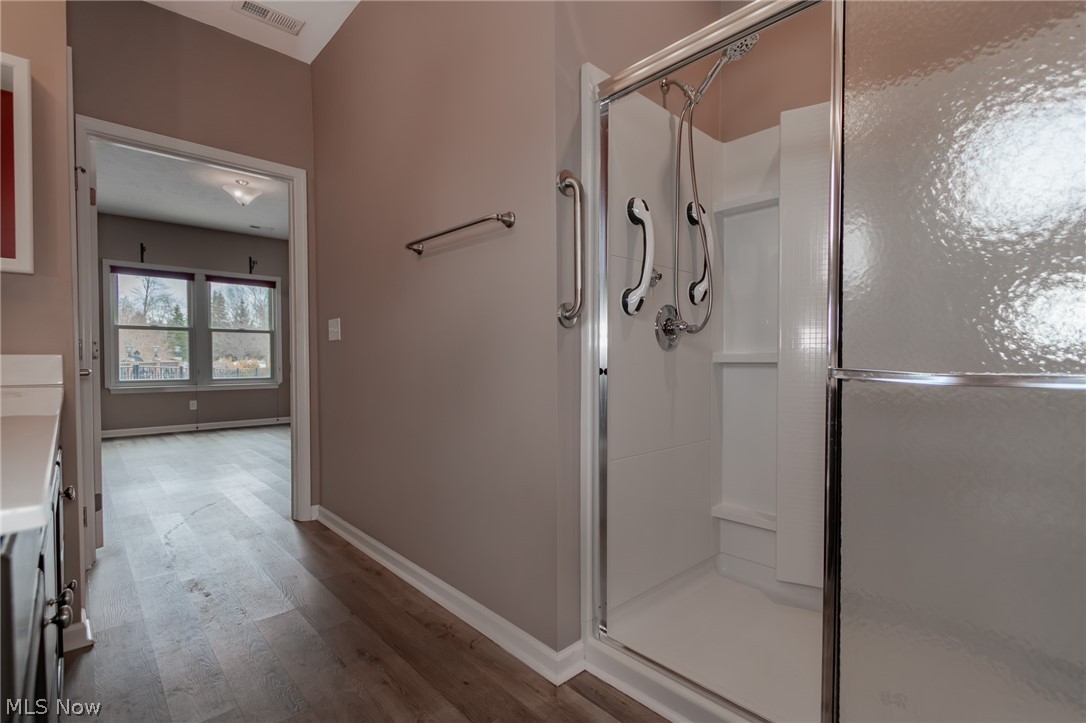 The Villas At Lake Erie Shores - Residential
