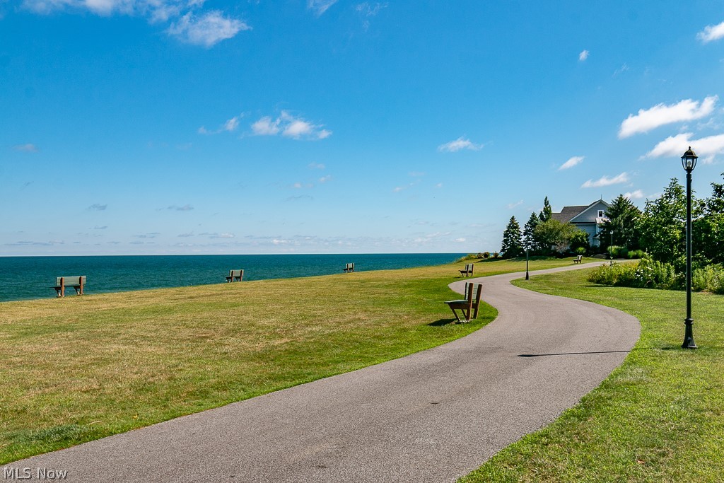 The Villas At Lake Erie Shores - Residential