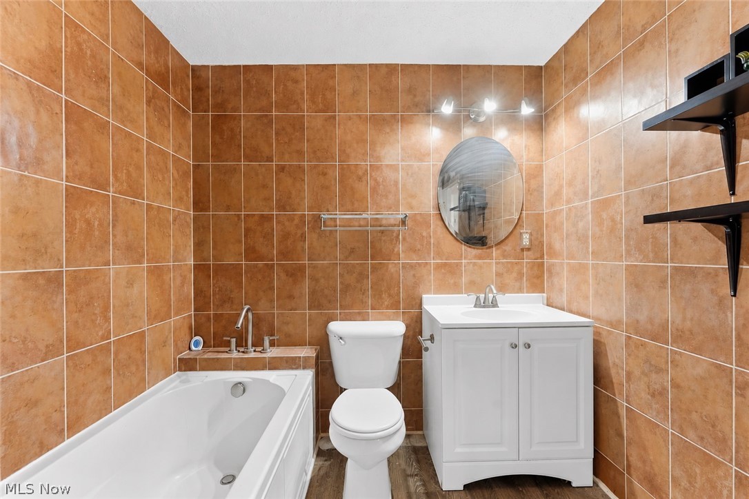 Northwoods Condo - Residential