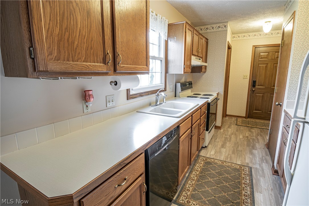 Hartville Country Commons Condo - Residential