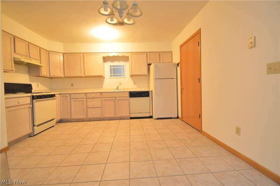 Meadowbrook Village - Residential Lease