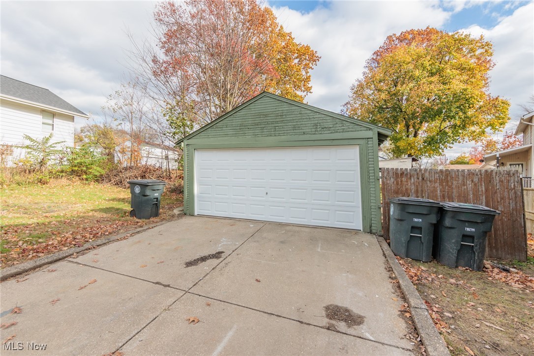 Nesmith Lake Heights - Residential