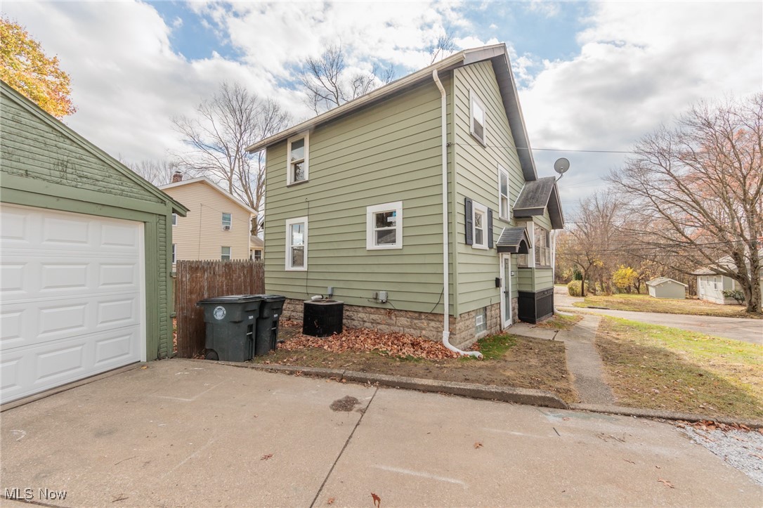 Nesmith Lake Heights - Residential