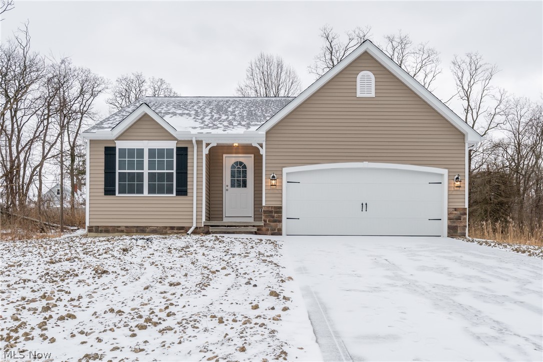 Great under constructions ranch floor plan by Probuilt Homes in a great location.  This home features 3 bedrooms and 2 full bathrooms and a full basement.  Home to be complete and ready for occupancy in September 2018. Call today to inquire about this and other floor plans and lots available in Saybrook Farms.