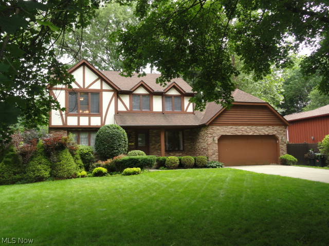 Here's a Silver Lake Estates Colonial built in 1986!  Enjoy Silver Lake privileges: picnic, swim, fish and  sail!  Attractive curb appeal with tudor style design.  Foyer entrance, formal living and formal dining rooms, large eat in kitchen with bay window, beautiful wood cabinets, stainless appliances, and beautiful wood floors all open to the family room.  French doors lead to enclosed porch overlooking semi private backyard.  First floor laundry and rec room too! You'll be surprised at how spacious the bedrooms are! This lovely home has been  maintained in excellent condition.  New furnace, roof, and water tank too. Home Warranty included. Don't hesitate to call!