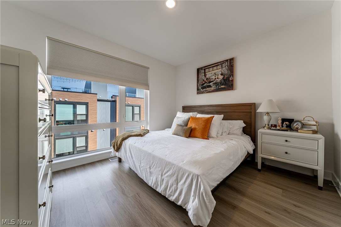 Battery Park Place Twnhms Condo - Residential