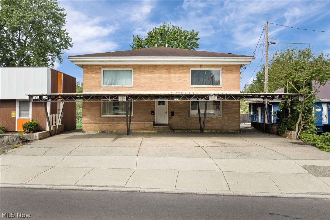 Excellent opportunity to acquire a fully occupied and extensively updated 6-unit multifamily property in a highly accessible Canton location just minutes from I-77, Route 62, shopping, dining, employment centers, and the Pro Football Hall of Fame. The property consists of four 2-bedroom/1-bath units and two 1-bedroom/1-bath units and is currently fully occupied primarily by long-term tenants, providing immediate and stable cash flow. Current annual gross income is approximately $58,000 with an estimated NOI of approximately $47,000, representing an attractive 9.4% cap rate at list price. Over the past two years, the property has undergone significant capital improvements including extensive renovations to four units, all new electrical panels, extensive plumbing updates, new secure entry doors with keypad access, updated paint and flooring in the common hallways, many newer appliances, all new screen doors, a coin-operated Speed Queen washer and dryer, and replacement of the hot water tank heating elements in 2025. Additional features include covered off-street parking, an all-electric setup with tenants responsible for electric utilities, and minimal exterior maintenance with no lawn upkeep required. With strong cash flow, stable occupancy, and recent major system upgrades, this property presents an excellent opportunity for both experienced and first-time multifamily investors. Rent roll and T-12 financials available upon request.