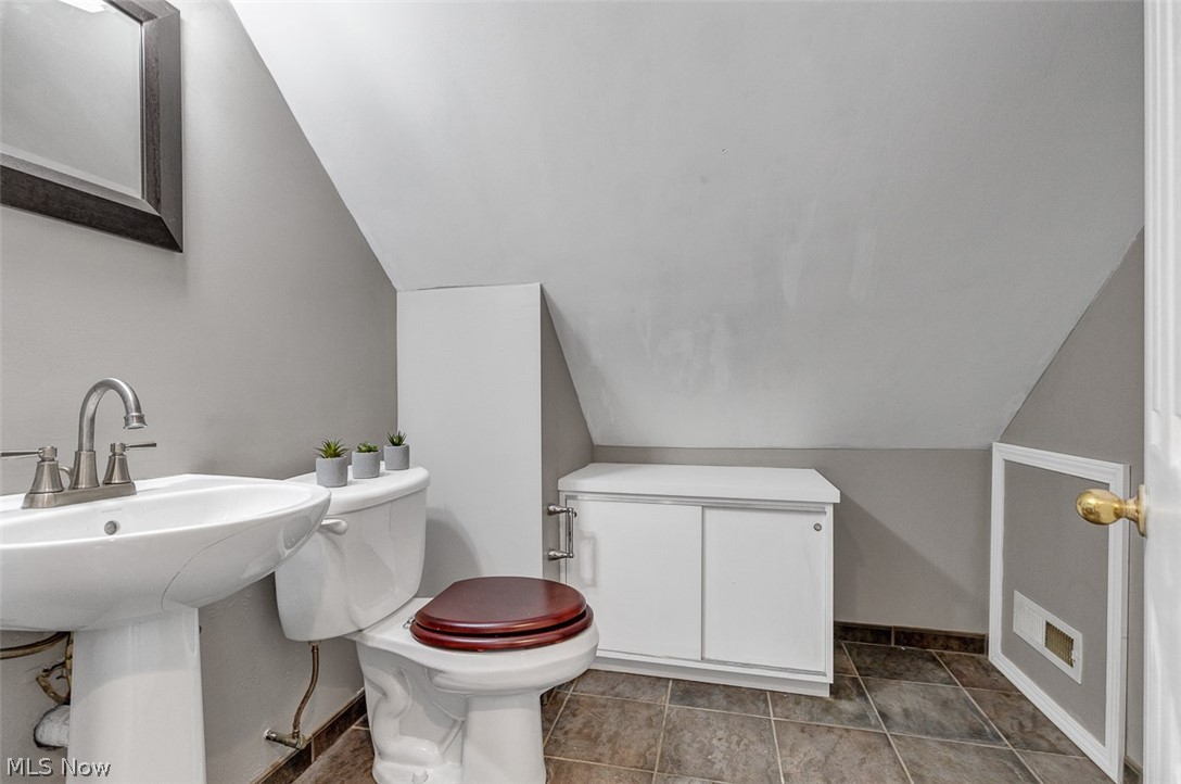 Cleveland Heights Realty Cos Forest - Residential