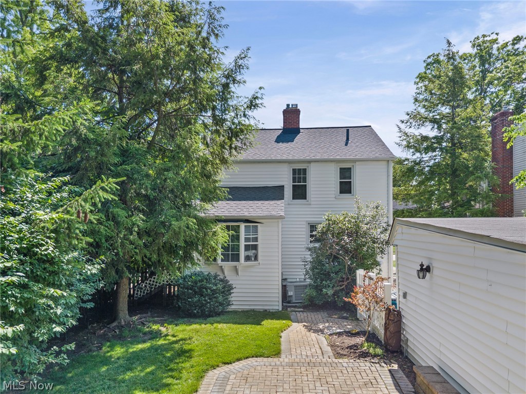 Elmwood Beach 02 - Residential