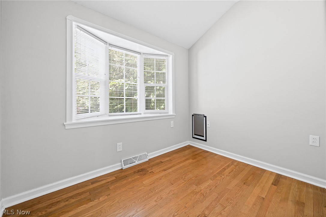 Elmwood Beach 02 - Residential