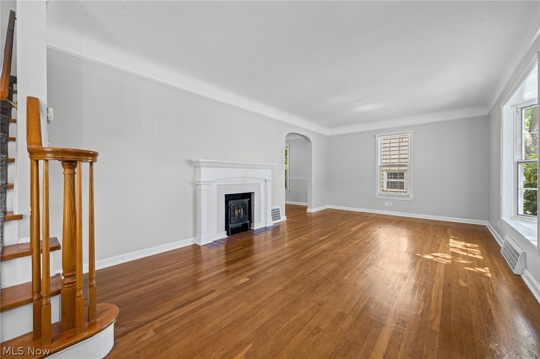 Elmwood Beach 02 - Residential