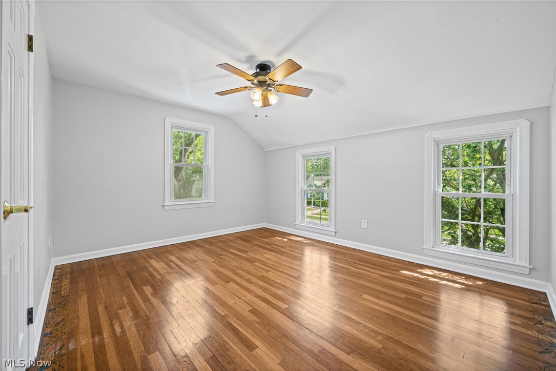 Elmwood Beach 02 - Residential