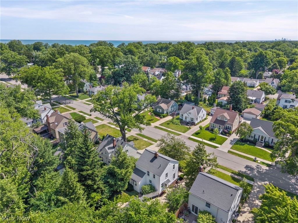 Elmwood Beach 02 - Residential