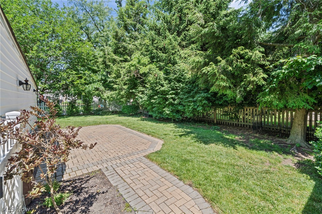 Elmwood Beach 02 - Residential