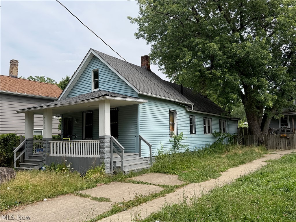 James M Hoyts - Residential