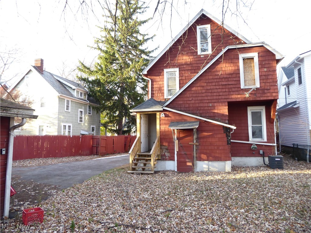 Detroit Shoreway (Battery Park) - Residential Income