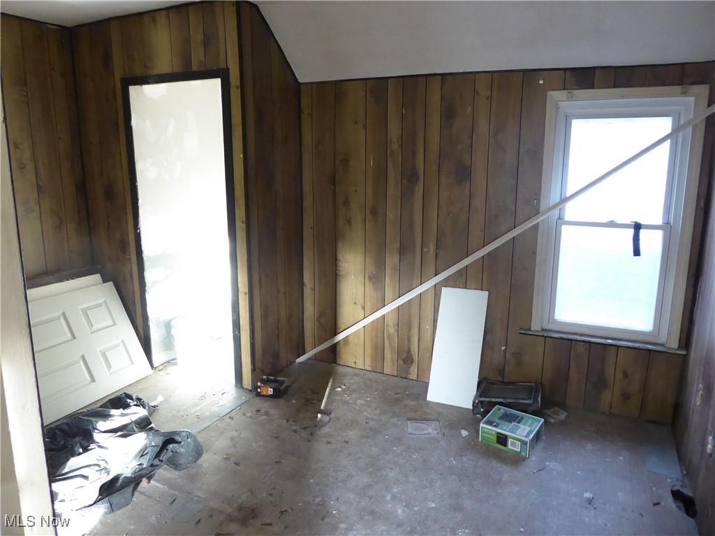 Detroit Shoreway (Battery Park) - Residential Income