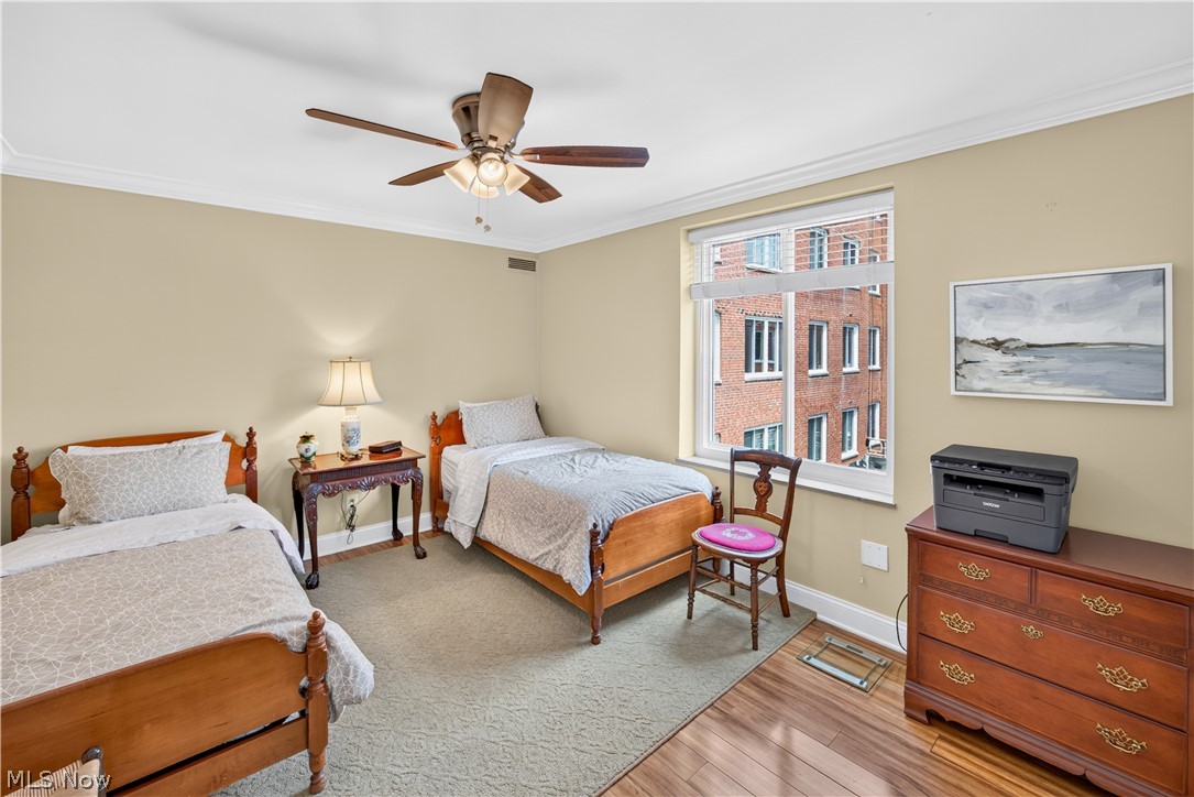 Hampshire House Condo - Residential