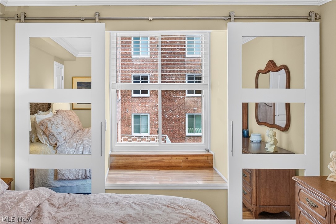 Hampshire House Condo - Residential