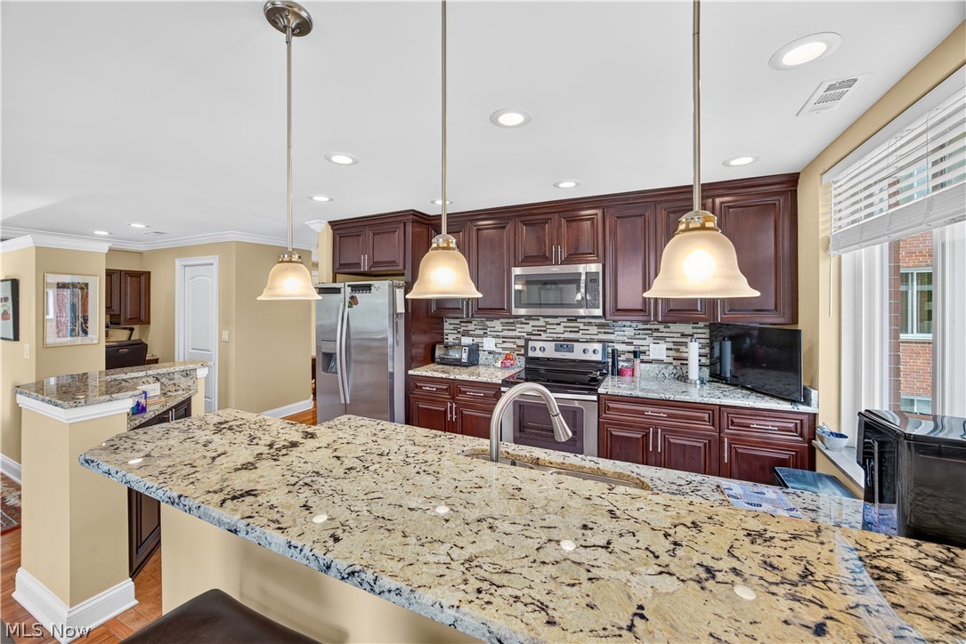 Hampshire House Condo - Residential
