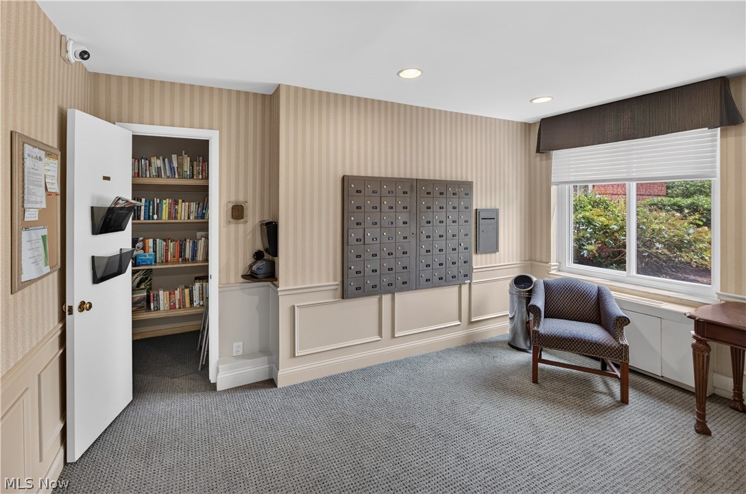 Hampshire House Condo - Residential