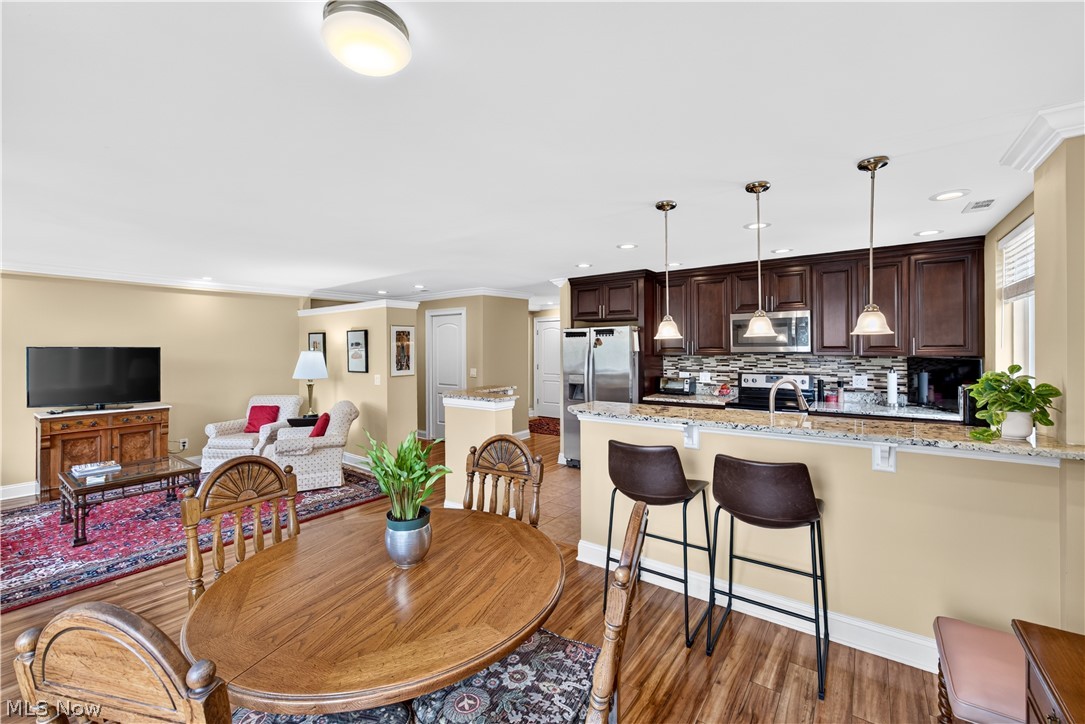 Hampshire House Condo - Residential