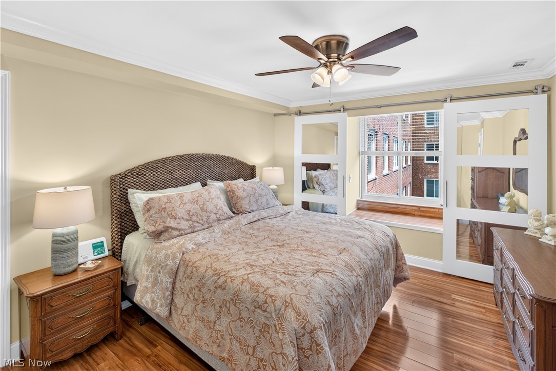 Hampshire House Condo - Residential