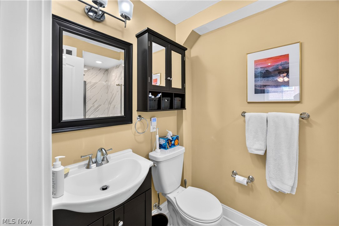 Hampshire House Condo - Residential