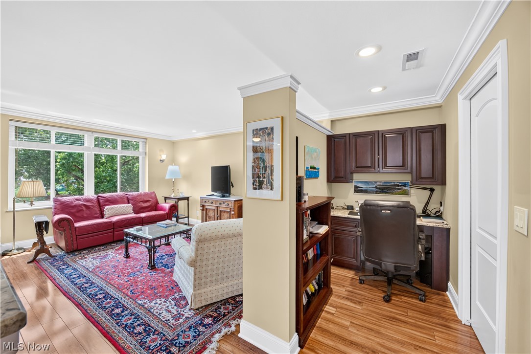 Hampshire House Condo - Residential