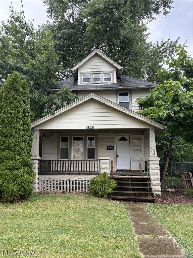 Welcome to this very affordable three bedroom, one and a half bath home that is being sold as is. Come see this
opportunity for home ownership or investment. Home includes a first floor half bath and laundry room