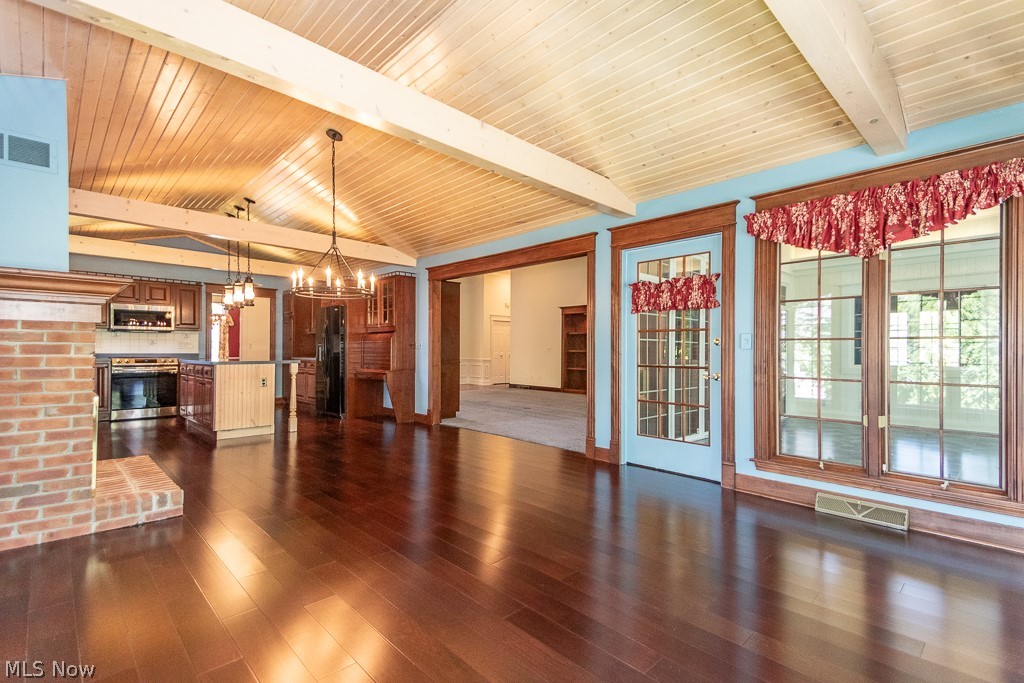 The Hunt Club - Residential